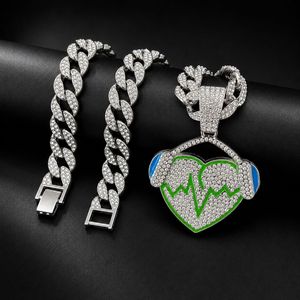 Collier Pendentif Cœur Casque Audio Hip Hop Iced Out en Alliage Bling, Breloque Amour Musique, Chaîne Unisexe, Bijoux Street <span class=keywords><strong>Rap</strong></span>, Vente en Gros - Product Image 5