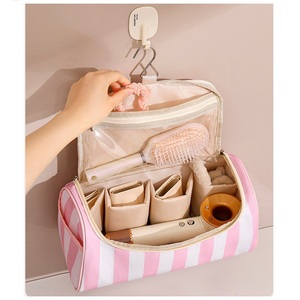 Sac de rangement rayé pour fer à friser, portable, résistant à la chaleur, organiseur d'outils capillaires, trousse de toilette pour femme - Product Image 3