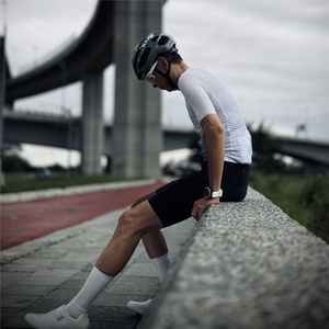 Calcetines de Ciclismo de Montaña y Carretera de Nailon Personalizables de Alta Calidad, Estilo Retro para Hombre y Mujer, Calcetines de Ciclismo Personalizados - Product Image 5