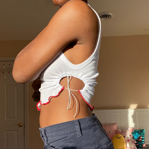 Top Corto in Cotone Personalizzabile con Logo per Donna, Alta Qualità, Streetwear Estivo, Ricamo Disponibile, Bianco e Nero, Costolato - Product Image 3