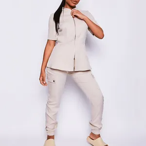 Medicos Hôpital Infirmière Jogger Gommage Uniformes Ensembles OEM Conceptions Médical Scrubs Femme Logo Personnalisé Tissé pour les Femmes Confortable