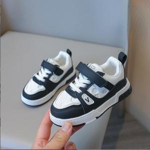 Primavera nuove scarpe Casual per bambini all'ingrosso moda per bambini morbido fondo scarpe da tavola Casual scarpe da esterno - Product Image 3