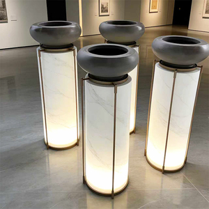 Pots de fleurs en fibre de verre avec supports métalliques rustiques pour usage intérieur/extérieur, jardinières lumineuses créatives pour centre commercial - Product Image 5