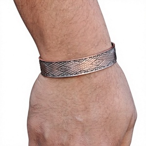 Elegant Embossed Diamond <b>Grid</b> Pattern Finish Copper Bracelet Fashionable <b>Metal</b> Jewelry Exquisite Design - Product Image 1