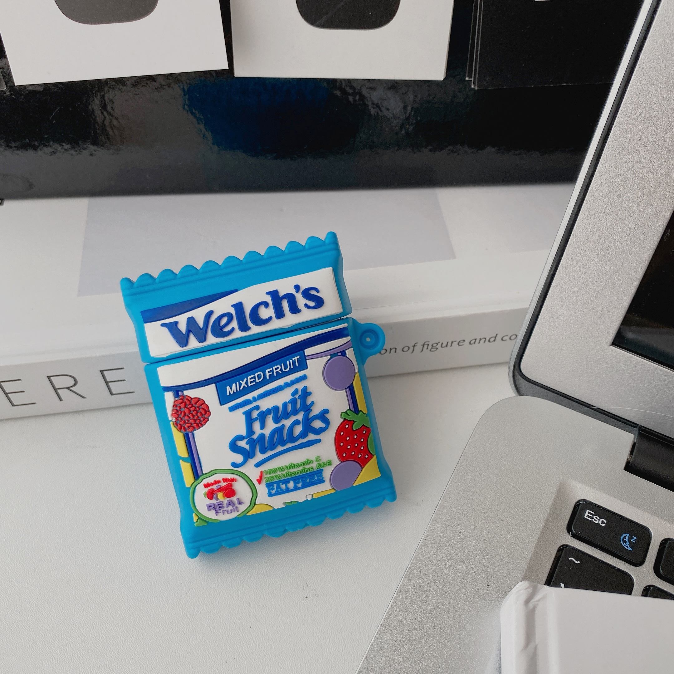 A4 Pour Air Pods 1/2