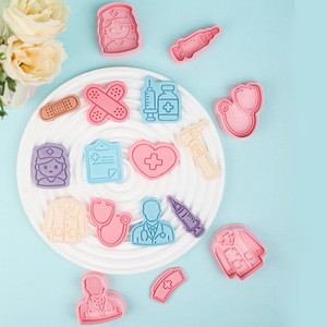 Molde de Galletas 3D de la Serie Doctor y Enfermera, Cortadores de Galletas de Plástico Ecológico, Estetoscopio de Simulación DIY para Impresión y Fiestas - Product Image 1