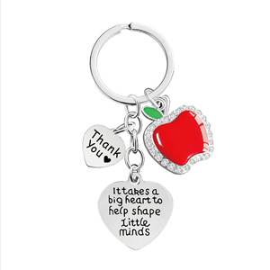 Charmes de coeur de pomme rouge d'appréciation de Fashional avec porte-clés de citations inspirantes de remerciement pour le cadeau parfait d'enseignants - Product Image 2