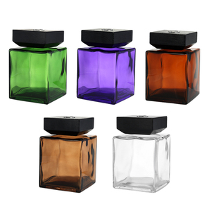 <span class=keywords><strong>Bouteille</strong></span> diffuseur de parfum <span class=keywords><strong>en</strong></span> <span class=keywords><strong>verre</strong></span> carrée de 1000 ml avec bouchon <span class=keywords><strong>en</strong></span> bois noir pour la décoration intérieure de luxe aux États-Unis - Vente <span class=keywords><strong>en</strong></span> gros - Product Image 2