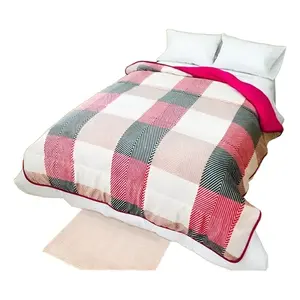 Manta Carla Depot Matrimonial King Size con Patrón Geométrico Reversible de Poliéster para Todas las Temporadas, Cubrecama Moderno - Product Image 5