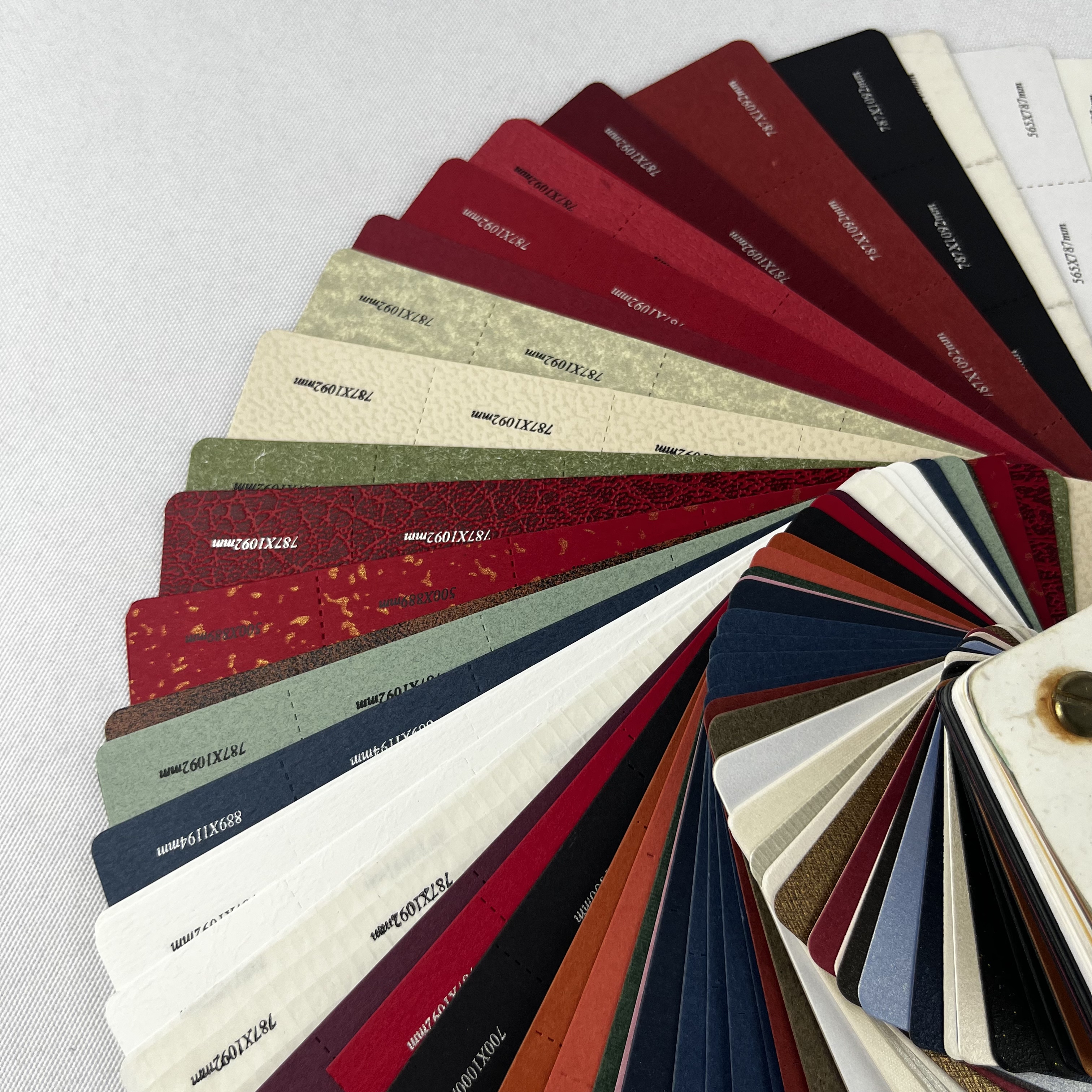 Custom Packaging Paper Service for Customers Featuring Reference Paper and Chromatography Design by Our Company