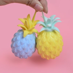 Nouveau jouet anti-stress en TPR en forme d'ananas mignon, jouet à presser à rebond lent pour adultes, nouveauté - Product Image 3