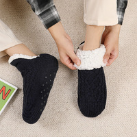 Chaussettes à la maison confortables à poignée courte antidérapantes Fuzzy Sherpa Floor Ankle Sock Super Warm Fleece Lined Thick Terry Slipper Socks With Gripper