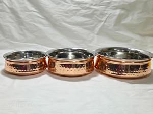 Utensilios de Metal de Primera Calidad: Olla India Redonda de Cobre y Acero Inoxidable, Martillada y Lisa, de Excelente Calidad - Product Image 3