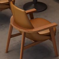 Usage commercial café stand sièges moderne en cuir stand loisirs café en bois canapé chaise café table ronde ensemble