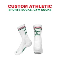 Chaussettes de sport unisexes personnalisées OEM, rembourrées, respirantes, côtelées, à rayures, avec lettres sur le dessous, séchage rapide, pour le basketball, la course à pied, la gym
