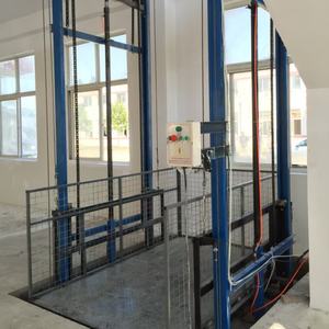 2 टन इलेक्ट्रिक हाइड्रोलिक लिफ्ट प्लेटफॉर्म के साथ 2 टन इलेक्ट्रिक हाइड्रोलिक लिफ्ट प्लेटफॉर्म 5 मीटर फैक्टरी उपयोग - Product Image 3