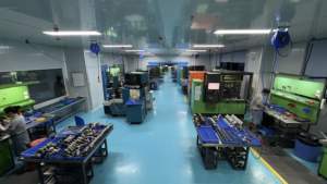 Inyector de Combustible 33800-84001 BEBE4B15003 para Camión de 12 L con Motor EURO 2+. - Product Image 6