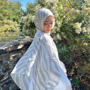 Hijab en modal imprimé à pois, hijab musulman mignon, foulard islamique ludique pour femmes - Product Image 5