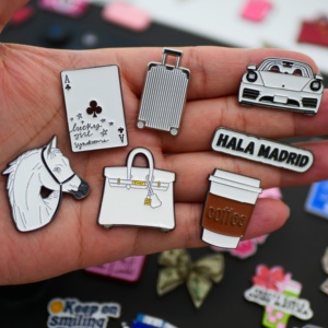 Saoedi-Arabië Oman Qatar Bahrein Koeweit Mobiele Telefoon Sticker Badge Metalen Speld Broches Spelden - Product Image 6