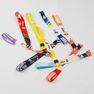 Promotion : Bracelets événementiels et festifs de haute qualité en polyester avec impression par transfert thermique - Product Image 1