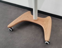 Bureau assis-debout moderne, mobilier de bureau et d'étude, hauteur réglable par vérin à gaz, base ergonomique en aluminium, bureau informatique