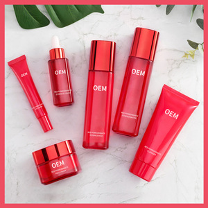 Set de suero de granada roja OEM hidratante para el cuidado de la piel de mujeres estudiantes - Product Image 5