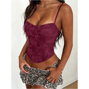 เสื้อครอปท็อปสายเดี่ยวปักลายดอกไม้สำหรับผู้หญิง แต่งเชือกผูกด้านหลัง สไตล์ Y2K ผ้าถักแบบสั้น - Product Image 6