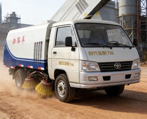 Piccolo Camion Compattato per Pulizia Stradale con Serbatoio d'Acqua ad Alta Pressione, Motore, Pompa, Cambio e Ingranaggi - Product Image 6