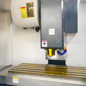 เครื่องกัดซีเอ็นซี VMC850 ของจีน พร้อมสกรูบอลความแม่นยำสูงจากไต้หวัน Hiwin; เครื่องกัดซีเอ็นซีเหล็กหล่อ HT300 - Product Image 6