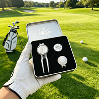 Coffret Cadeau Golf Professionnel Finition Antique Marqueur de Balle Outil de Réparation de Divots à Double Pointe Marqueur de Golf Type Jeton de Poker