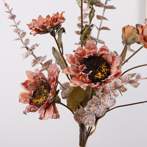 Qihao <b>Artificial</b> Sunflower And Eucalyptus Bundle 59cm Plastic Silk Flowers For Home Wedding Decorations Fall Season - Product Image 2