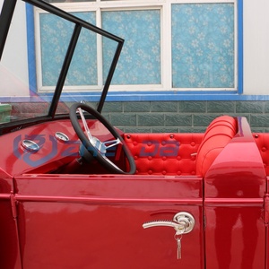 Auto Clásico Convertible Rojo, Elegante y Lujoso con Buena Movilidad - Product Image 4