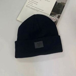 Vente en gros de bonnets personnalisés unisexes avec logo personnalisé, design personnalisé, broderie, bonnets en tricot - Product Image 4