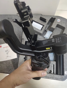 Produit d'occasion pour stabilisateur de caméra portable à 3 axes Zhiyun <span class=keywords><strong>Crane</strong></span> <span class=keywords><strong>3S</strong></span> Professional pour appareil photo reflex numérique, hybride et cinéma - Product Image 5