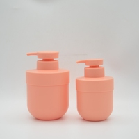300ml 400ml 500ml Bouteille de lotion ronde Bouteille de pompe ronde en plastique colorée Soins du corps Conteneur d'emballage cosmétique Bouteille de shampooing