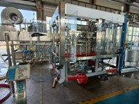 Productielijn voor koolzuurhoudende frisdranken van 330 ml en 500 ml, inclusief suiker-emulgeringstank, mengtank en koolstofdioxide-menger