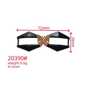 맞춤형 패션 금속 신발 버클, 양각 로고 컬러 아연 합금 신발 장식 액세서리 (벨트용) - Product Image 4