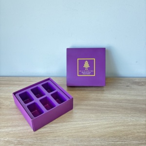 Scatola di Carta Rettangolare Minimalista con Linee Pulite e Inserto su Misura per Confezioni Contemporanee di Panetteria e Pasticceria - Product Image 5