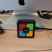Jouet de jeu de mémoire lumineux populaire, jeux électroniques portables de mémorisation des couleurs