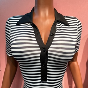 Combinaisons moulantes rayées tendance pour femme, décolleté en V profond, boutonnées, style streetwear, pour soirée et club, collection été 2026 - Product Image 4