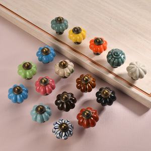 Maniglia in Ceramica a Forma di Zucca Personalizzabile Multicolore Stile Pastorale <span class=keywords><strong>per</strong></span> Ante di Armadi e Cassetti <span class=keywords><strong>Cucina</strong></span>, Design Tradizionale Americano - Product Image 1
