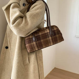 Bolso de Hombro de Moda Personalizado de Fábrica, Bolso Elegante de Lana a Cuadros, Bolso Bandolera para Mujer - Product Image 3