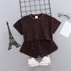 Venta al por Mayor en Línea, Ropa de Verano para Bebés, Conjunto de Camiseta y Pantalones Cortos con Estampado de Leopardo para Niñas - Product Image 2
