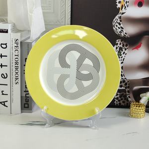 Juego de platos de CENA DE China de hueso amarillo de 2 piezas de estilo europeo de lujo superventas diseño de porcelana moderna para uso doméstico - Product Image 3