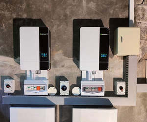 Version UE triphasée Bon <span class=keywords><strong>prix</strong></span> Dc Ac Growatt 400V 30Kw 50 <span class=keywords><strong>Kva</strong></span> 50 Kw Onduleurs solaires sur réseau - Product Image 5