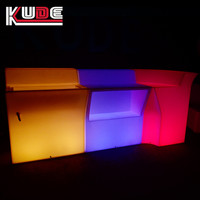 Vente chaude Comptoir de bar portable à LED avec réservoir d'eau Comptoir de bar mobile éclairé à LED pour discothèque Mariage Fête