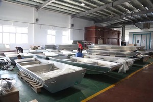 เรือยอชท์อลูมิเนียมสุดหรู ปี 2024 เรือเร็วสำหรับทำงานทางน้ำ ตกปลา พร้อมห้องโดยสาร ขายตรงจากจีน - Product Image 3
