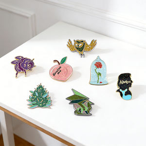 Pins de Solapa Metálicos Personalizados con Esmalte Brillante, Insignias con Logotipo Relucientes, Recuerdos para Fiestas y Eventos, Broches de Moda con Personalidad, Accesorios de Regalo - Product Image 4