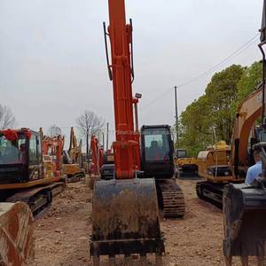 Excavatrices d'occasion Hitachi ZX200, excavatrices Hitachi ZX200 d'occasion à vendre, origine Japon - Product Image 2