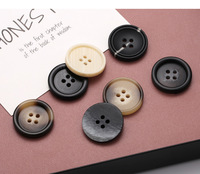 Boutons en corne de bœuf naturelle véritable, 4 trous, dos plat, sans nickel, perles décoratives, boutons pour costumes sur mesure, fabricant